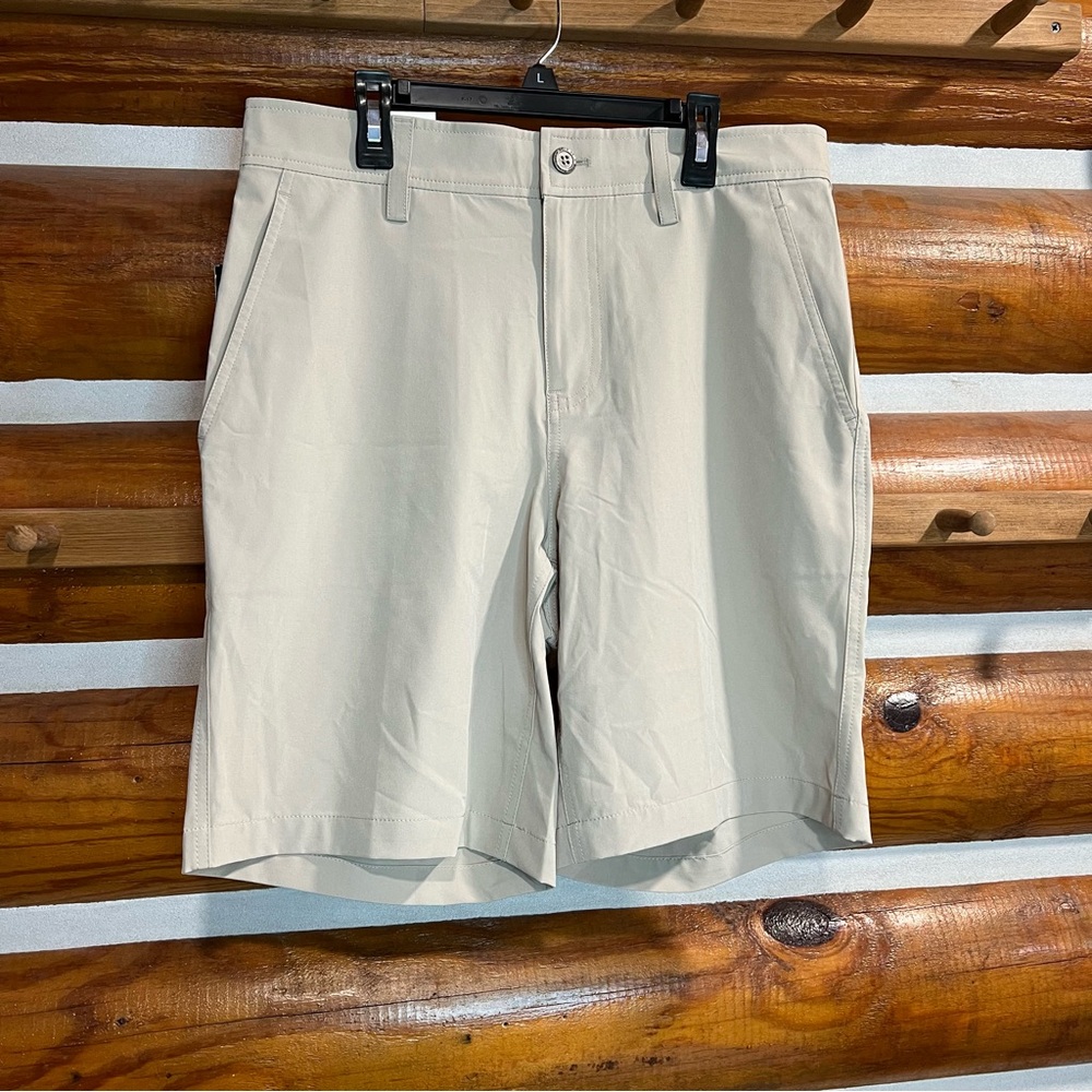 32 Degrees Men's Cream Flat Front Shorts